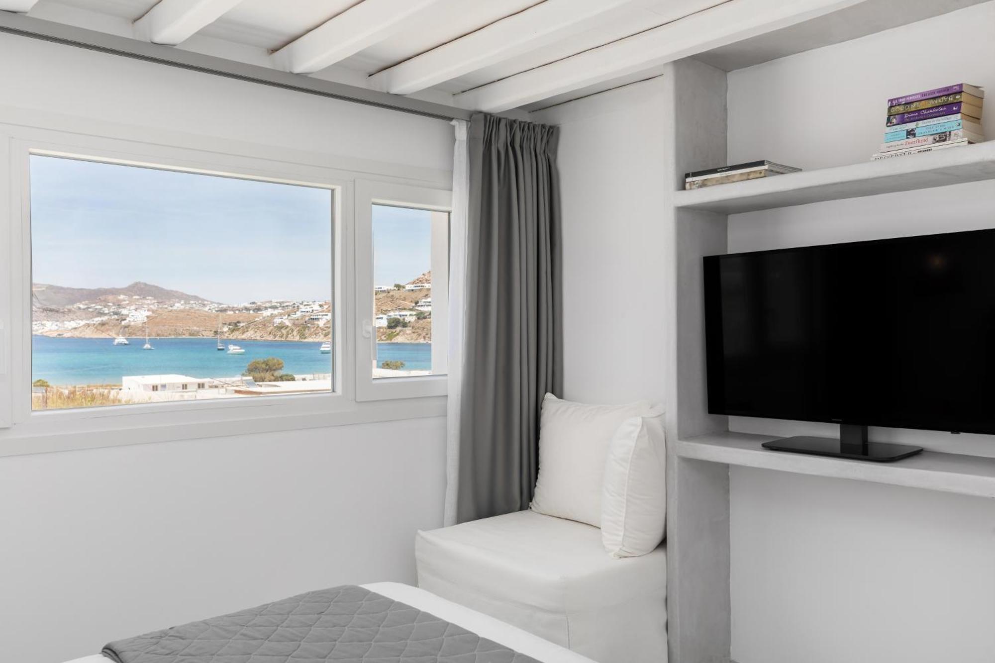 Corfos 3* Ornos (Mykonos)